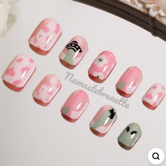 2/$16 Floral Alien Press on Nails - Picture 2 of 16